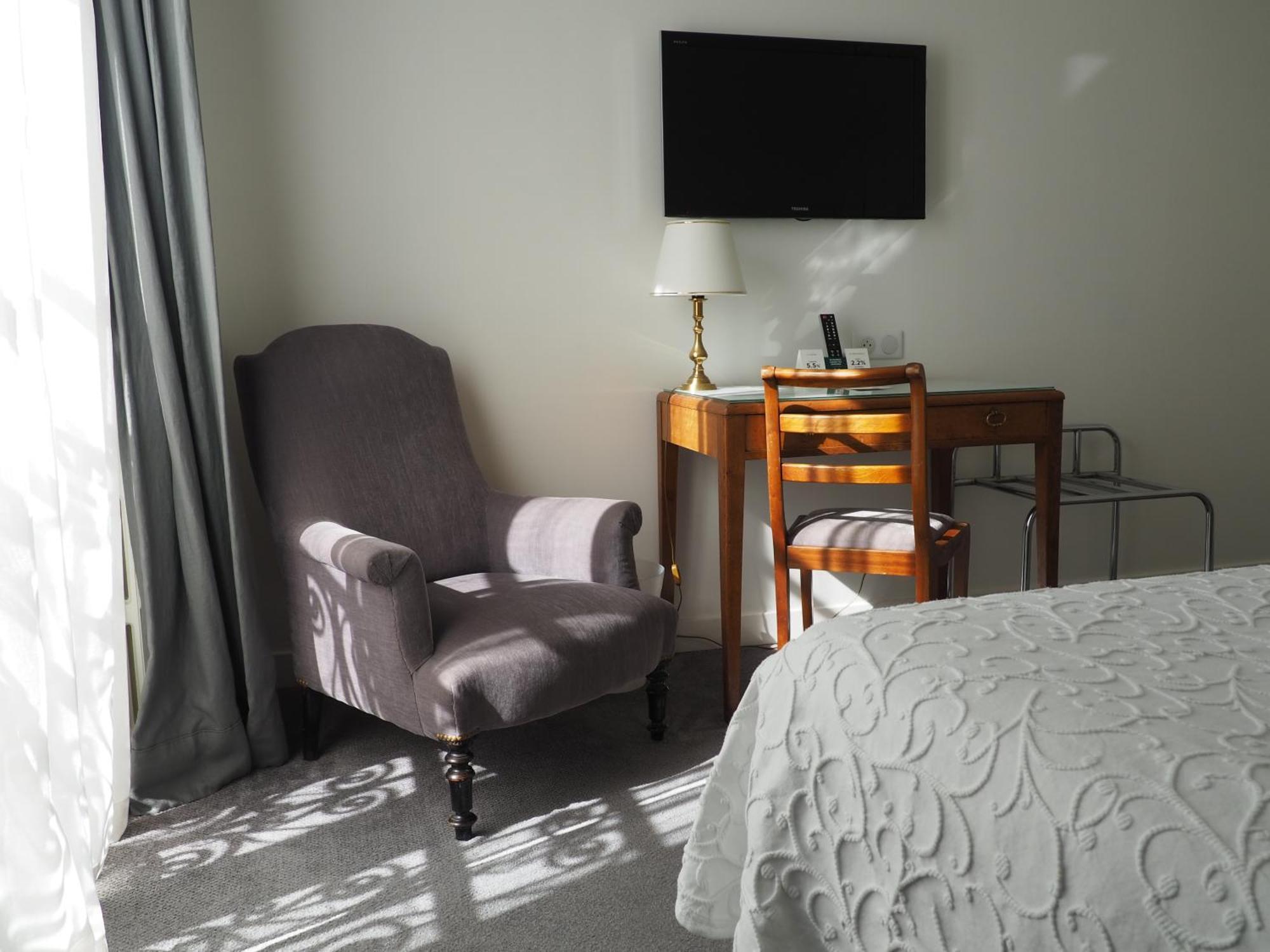 Logis Hotel Royal Saint-Mart Руайя Экстерьер фото